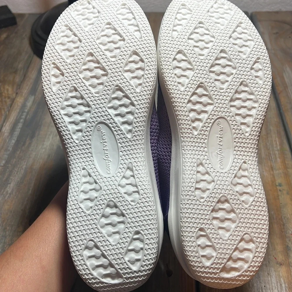 CV Sport Laney Slip On Sneaker. 8.5 W - Picture 6 of 7